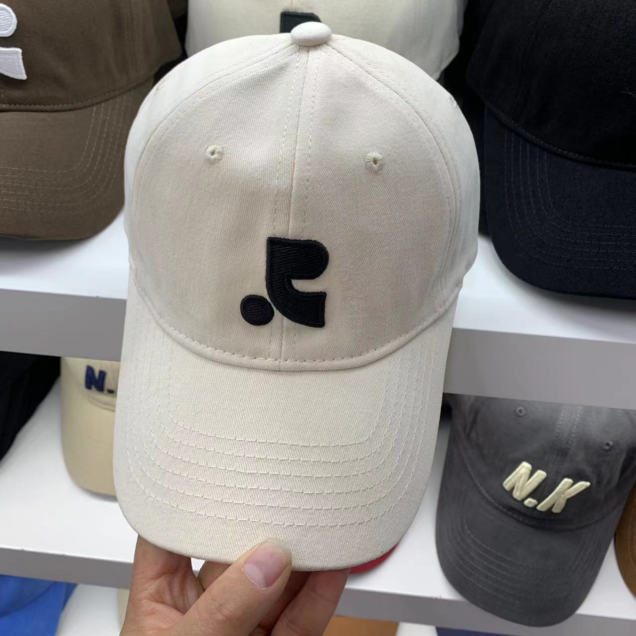 Baseball caps with visors for casual wear from niche trendy brands for outdoor sports